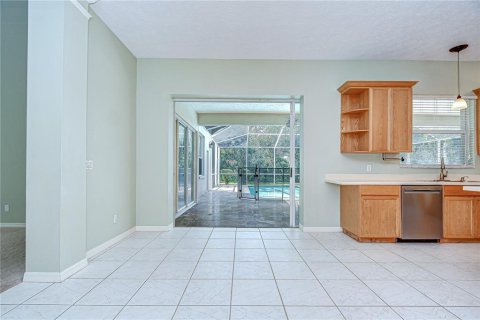 Casa en venta en Brandon, Florida, 4 dormitorios, 380.43 m2 № 1899267 - foto 17