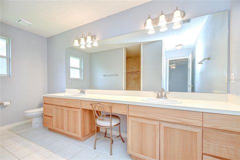Casa en venta en Brandon, Florida, 4 dormitorios, 380.43 m2 № 1899267 - foto 30