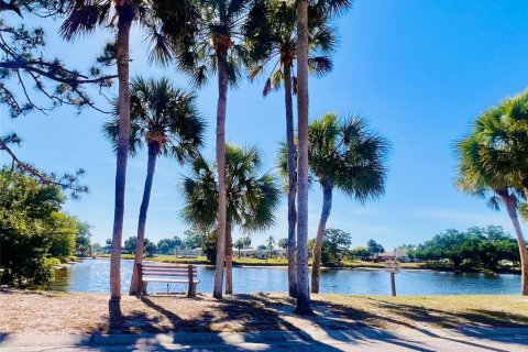 Condominio en venta en Englewood, Florida, 2 dormitorios, 138.42 m2 № 2137232 - foto 3
