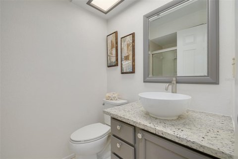 House in Palm Harbor, Florida 3 bedrooms, 118.91 sq.m. № 1566198 - photo 14