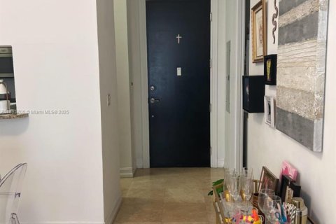 Condominio en venta en Aventura, Florida, 2 dormitorios, 96.9 m2 № 1820189 - foto 1