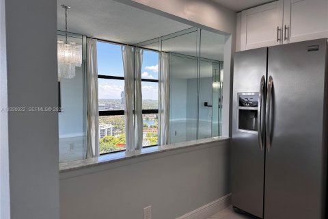 Condominio en venta en Aventura, Florida, 1 dormitorio, 96.43 m2 № 1988885 - foto 9