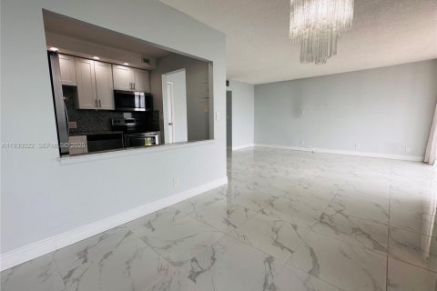 Condominio en venta en Aventura, Florida, 1 dormitorio, 96.43 m2 № 1988885 - foto 8
