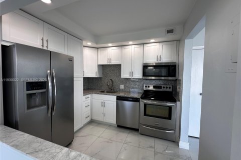 Condominio en venta en Aventura, Florida, 1 dormitorio, 96.43 m2 № 1988885 - foto 5