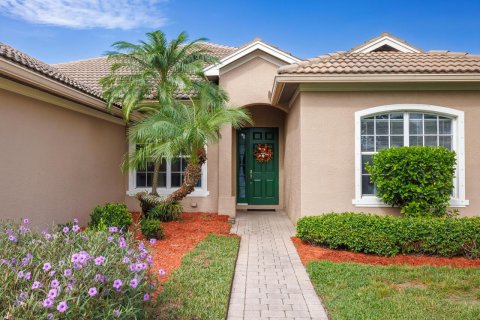 Casa en Port St. Lucie, Florida 3 dormitorios, 203.83 m2 № 2377020