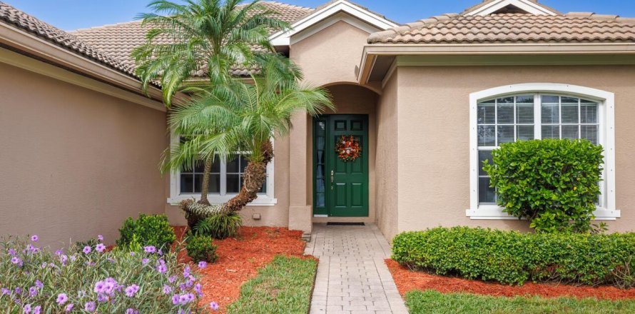 Casa en Port St. Lucie, Florida 3 dormitorios, 203.83 m2 № 2377020