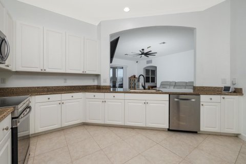 Casa en venta en Port St. Lucie, Florida, 3 dormitorios, 203.83 m2 № 2377020 - foto 17