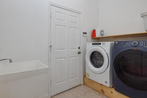 Casa en venta en Port St. Lucie, Florida, 3 dormitorios, 203.83 m2 № 2377020 - foto 20