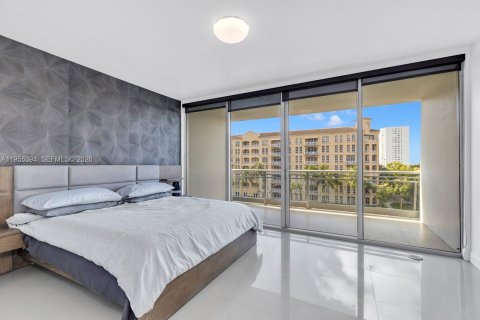 Condo in Aventura, Florida, 2 bedrooms  № 2009548 - photo 26