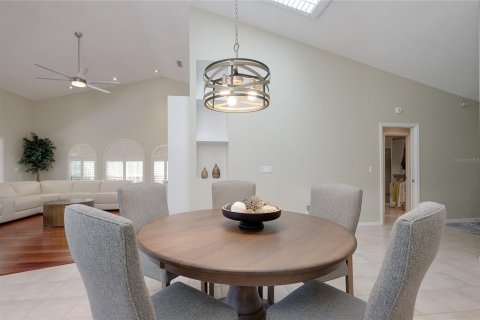 Villa ou maison à vendre à Sarasota, Floride: 3 chambres, 279.54 m2 № 2432582 - photo 18