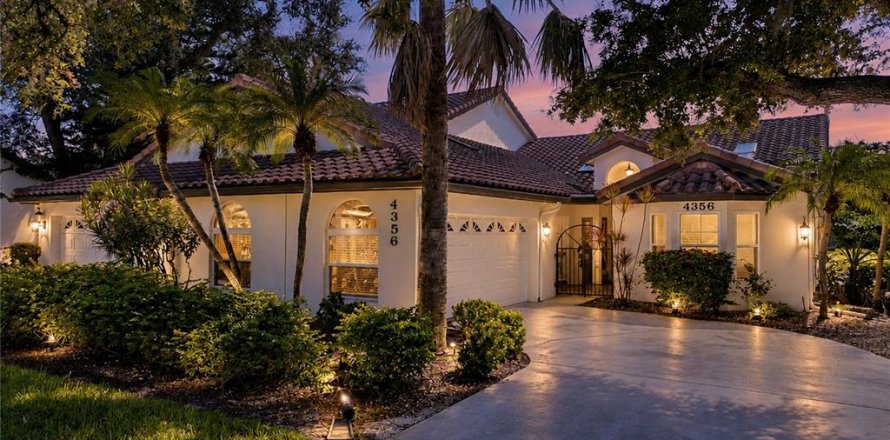Villa ou maison à Sarasota, Floride 3 chambres, 279.54 m2 № 2432582