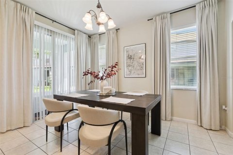 Adosado en venta en Kissimmee, Florida, 3 dormitorios, 193.79 m2 № 2313414 - foto 25