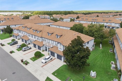 Adosado en venta en Kissimmee, Florida, 3 dormitorios, 193.79 m2 № 2313414 - foto 14