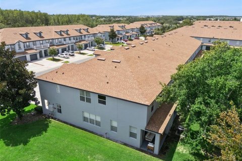 Adosado en venta en Kissimmee, Florida, 3 dormitorios, 193.79 m2 № 2313414 - foto 13