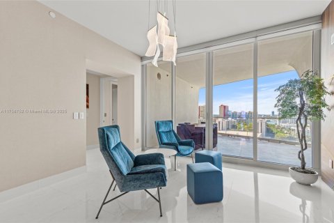 Condominio en venta en Sunny Isles Beach, Florida, 3 dormitorios, 232.35 m2 № 1705794 - foto 6
