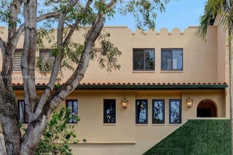 Townhouse in Palmetto Bay, Florida 3 bedrooms, 235.97 sq.m. № 1991844 - photo 12