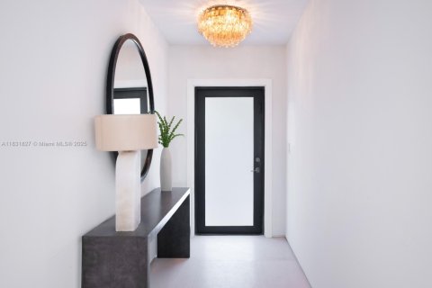 Townhouse in Palmetto Bay, Florida 3 bedrooms, 235.97 sq.m. № 1991844 - photo 13