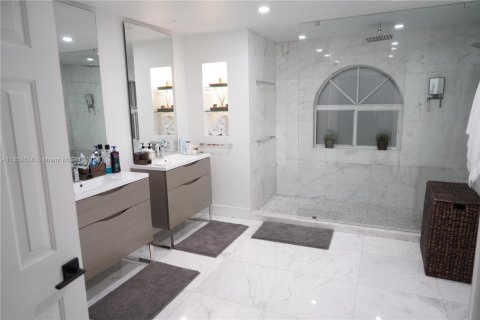 Villa ou maison à louer à Pembroke Pines, Floride: 5 chambres, 264.31 m2 № 1859169 - photo 28