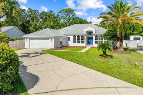 House in Orlando, Florida 4 bedrooms, 211.82 sq.m. № 1883334 - photo 2