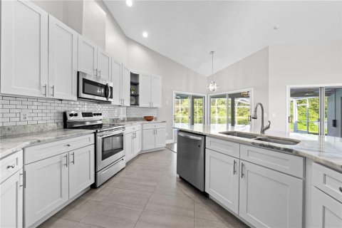 House in Orlando, Florida 4 bedrooms, 211.82 sq.m. № 1883334 - photo 22