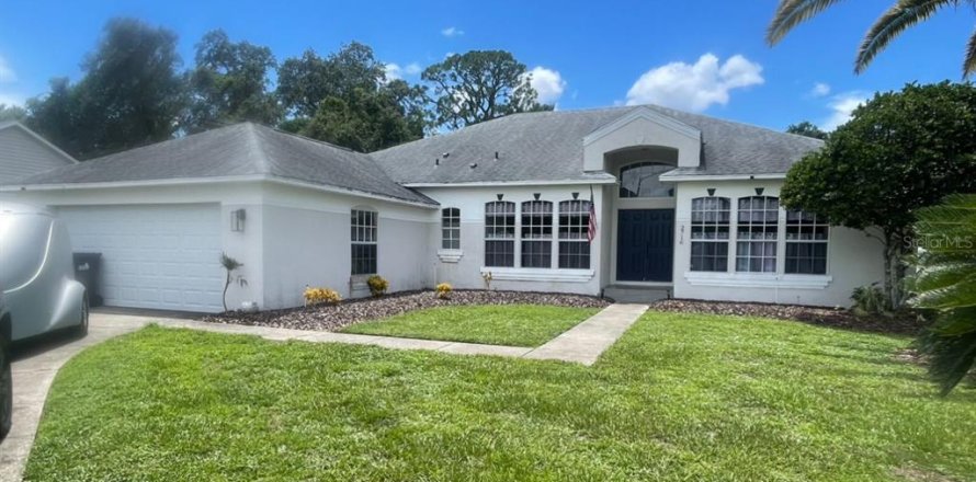 House in Orlando, Florida 4 bedrooms, 211.82 sq.m. № 1883334
