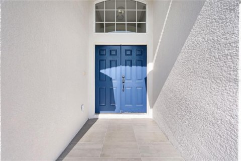 House in Orlando, Florida 4 bedrooms, 211.82 sq.m. № 1883334 - photo 3