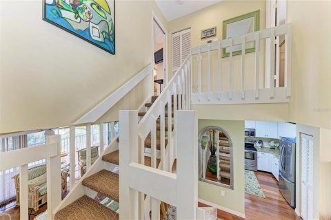Condo in Holmes Beach, Florida, 2 bedrooms  № 2095124 - photo 22