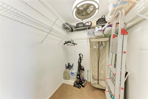 Condo in Holmes Beach, Florida, 2 bedrooms  № 2095124 - photo 26