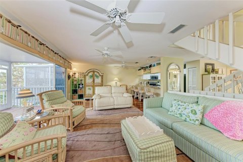 Condo in Holmes Beach, Florida, 2 bedrooms  № 2095124 - photo 17