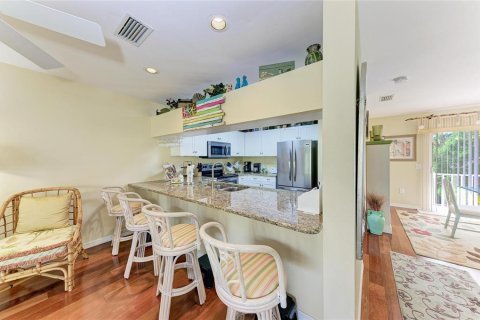 Condo in Holmes Beach, Florida, 2 bedrooms  № 2095124 - photo 8