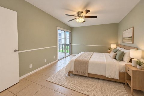 Condo in Gainesville, Florida, 2 bedrooms № 2389462 - photo 12