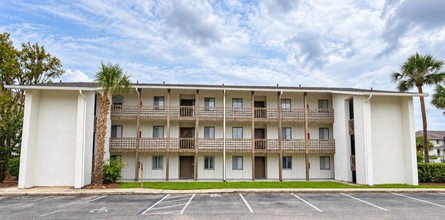 Condo in Gainesville, Florida, 2 bedrooms № 2389462