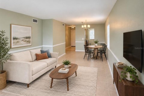 Condo in Gainesville, Florida, 2 bedrooms № 2389462 - photo 6