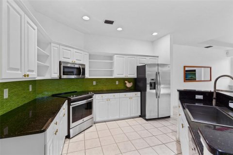 House in Sarasota, Florida 3 bedrooms, 205.04 sq.m. № 2291036 - photo 9