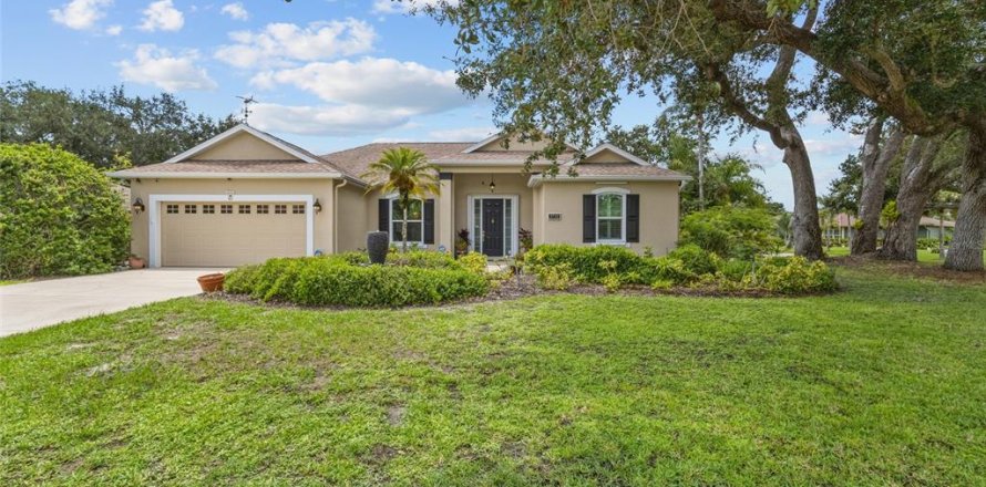 House in Sarasota, Florida 3 bedrooms, 205.04 sq.m. № 2291036