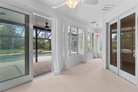 House in Sarasota, Florida 3 bedrooms, 205.04 sq.m. № 2291036 - photo 11