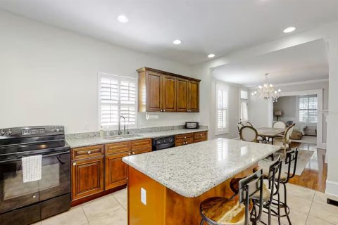 Villa ou maison à louer à Tampa, Floride: 4 chambres, 205.13 m2 № 1894499 - photo 8