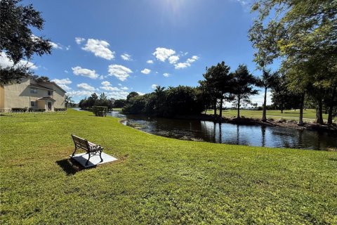 Снять в аренду кондоминиум в Санрайз, Флорида 2 спальни, 89.65м2, № 1952848 - фото 20