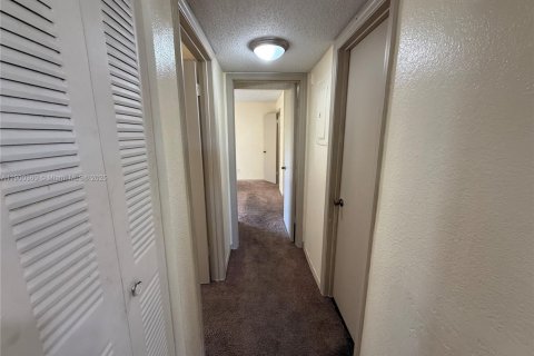 Снять в аренду кондоминиум в Санрайз, Флорида 2 спальни, 89.65м2, № 1952848 - фото 10