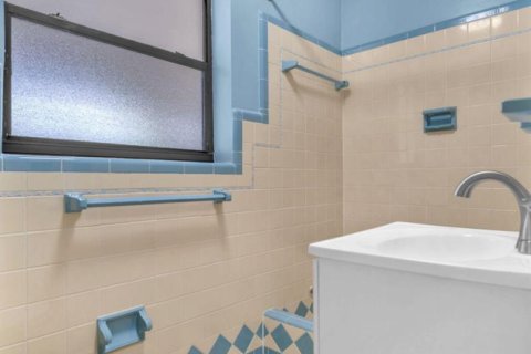 Купить виллу или дом в Уилтон-Мэнорс, Флорида 3 комнаты, 150.59м2, № 2086053 - фото 19