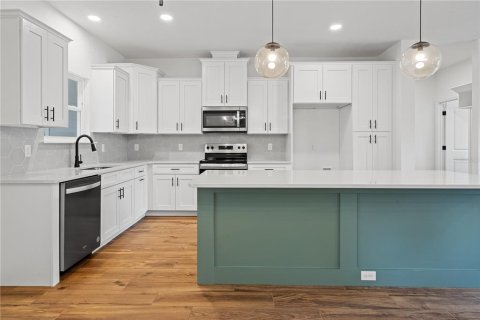 Купить виллу или дом в Бронсон, Флорида 5 комнат, 148.55м2, № 2132093 - фото 7