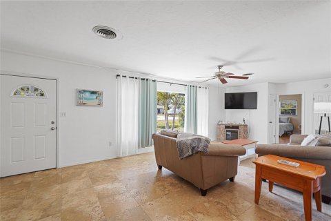 House in Venice, Florida 3 bedrooms, 154.5 sq.m. № 1720625 - photo 9
