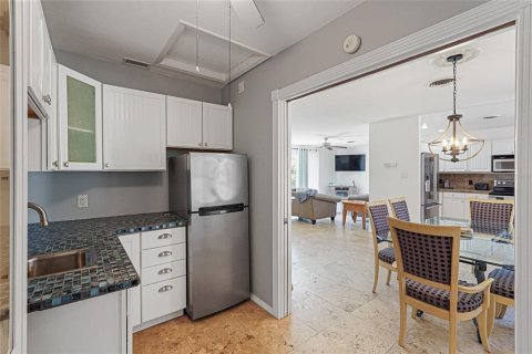 House in Venice, Florida 3 bedrooms, 154.5 sq.m. № 1720625 - photo 25