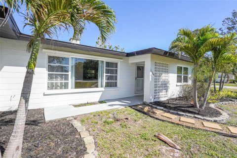 House in Venice, Florida 3 bedrooms, 154.5 sq.m. № 1720625 - photo 5
