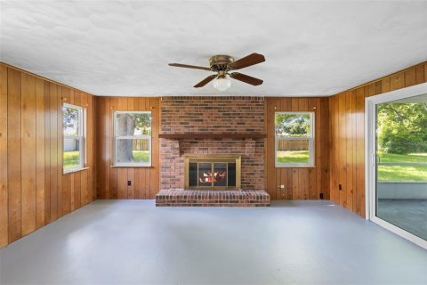 House in South Daytona, Florida 3 bedrooms, 184.32 sq.m. № 1857669 - photo 16