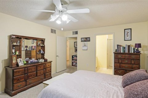 Condo in Bradenton, Florida, 2 bedrooms  № 1551116 - photo 15