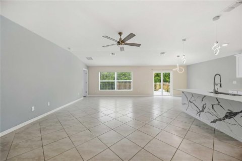Villa ou maison à louer à Port Charlotte, Floride: 4 chambres, 179.3 m2 № 2401136 - photo 3