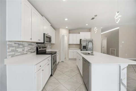 Villa ou maison à louer à Port Charlotte, Floride: 4 chambres, 179.3 m2 № 2401136 - photo 8