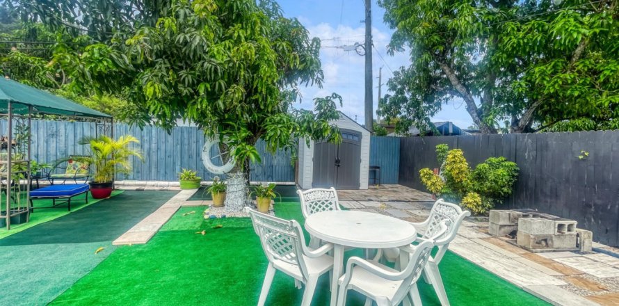 Casa en Miami, Florida 2 dormitorios, 96.34 m2 № 1225753