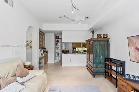 House in Aventura, Florida 3 bedrooms, 231.7 sq.m. № 2030740 - photo 12